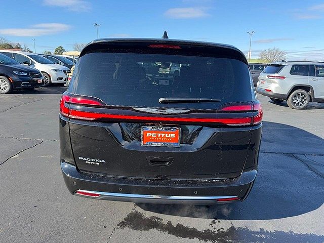 2026 Chrysler Pacifica