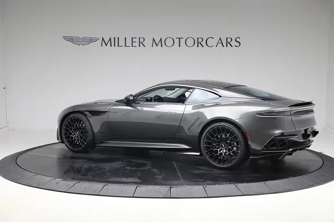 2023 Aston Martin DBS