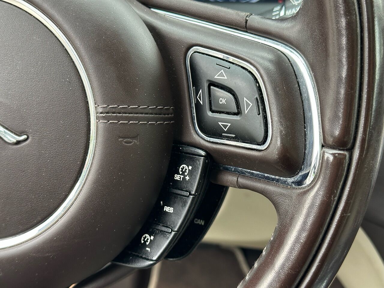 2011 Jaguar XJ XJL image 11