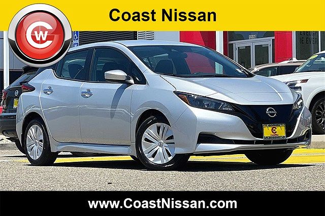 2023 Nissan Leaf S image 0