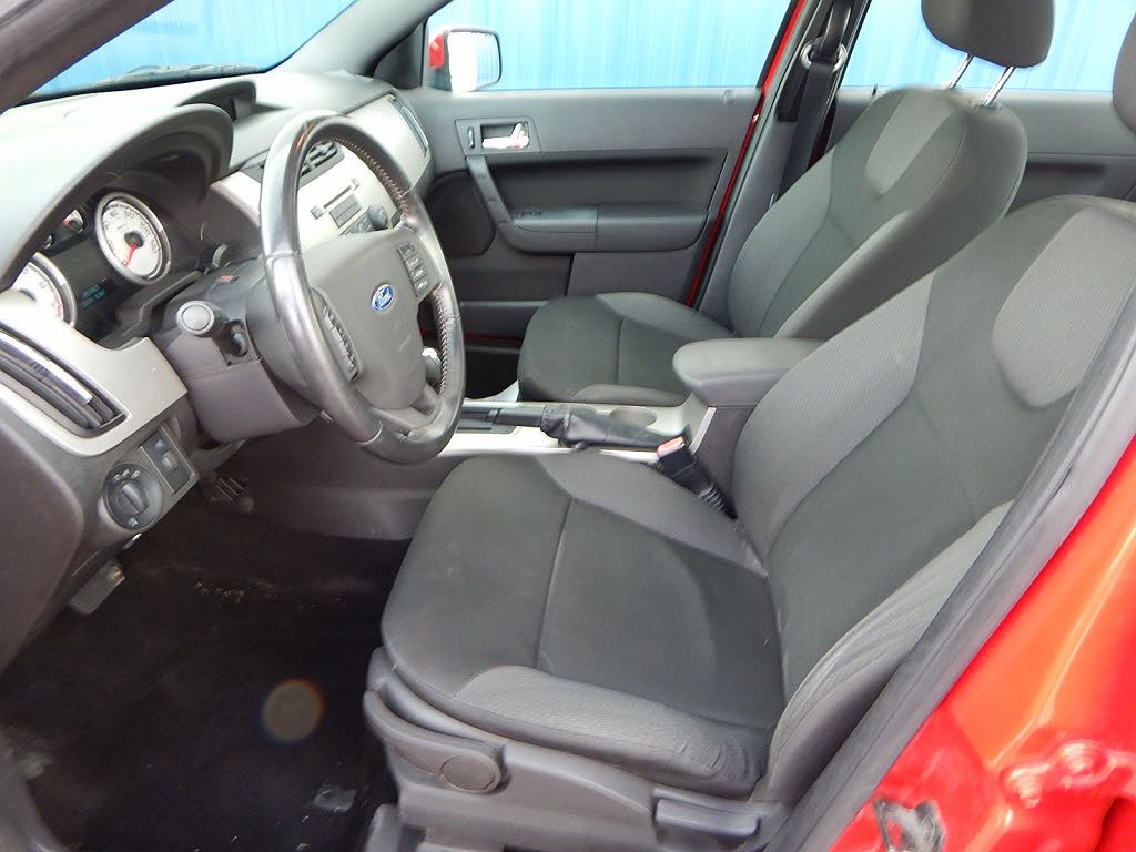 2008 Ford Focus SES image 5