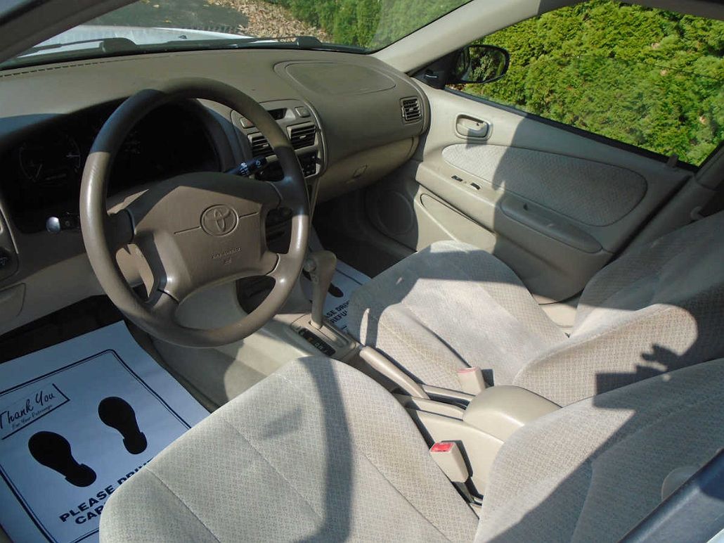 1999 Toyota Corolla CE image 3