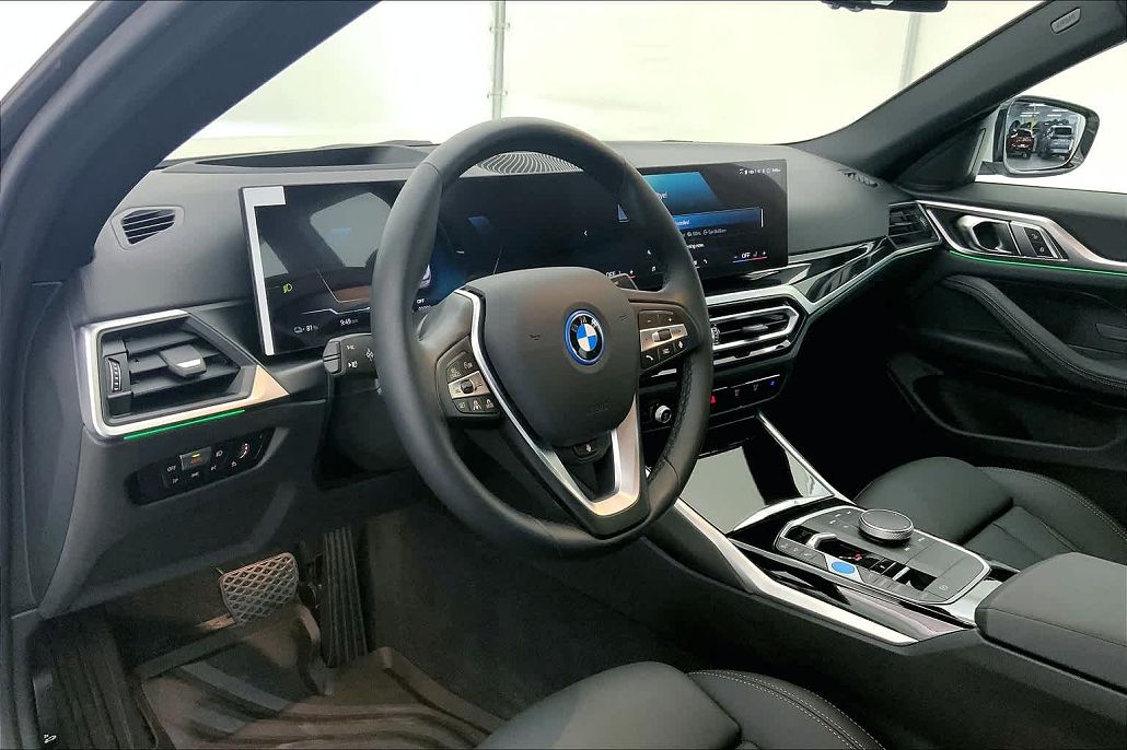 2024 BMW i4 xDrive40 image 1