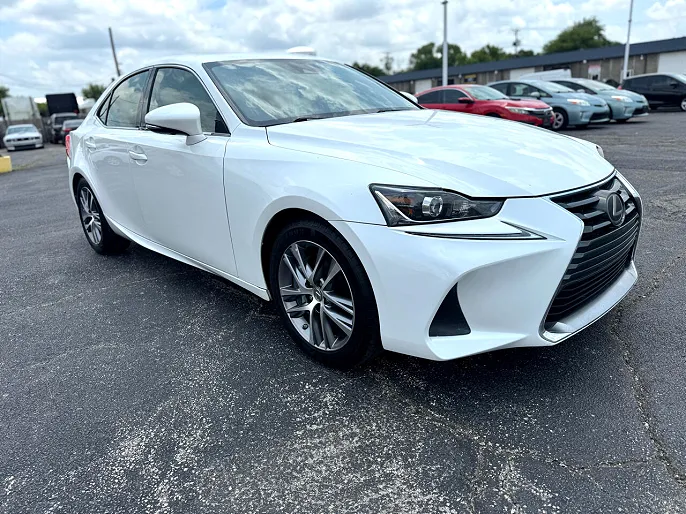 2018 Lexus IS