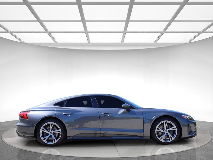 2022 Audi e-tron GT