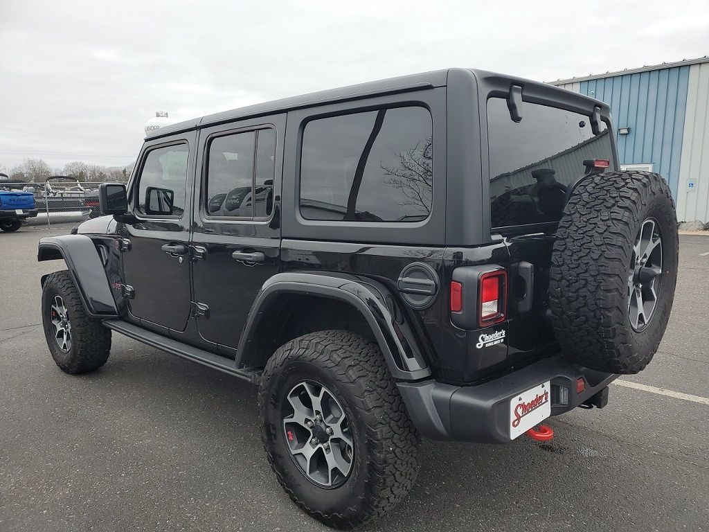 2023 Jeep Wrangler Rubicon image 3