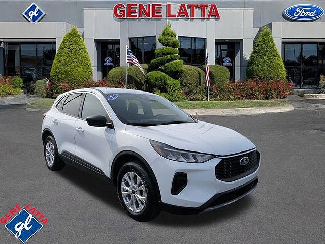 2023 Ford Escape