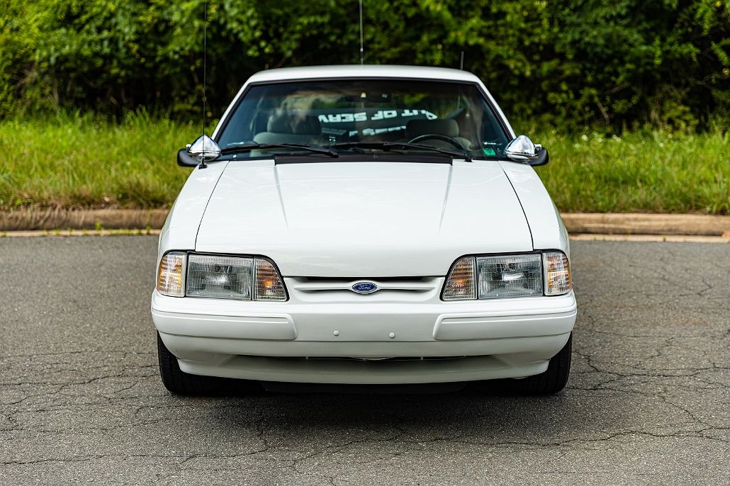 1991 Ford Mustang LX image 1