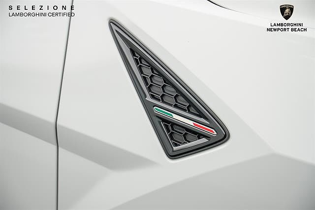 2022 Lamborghini Urus