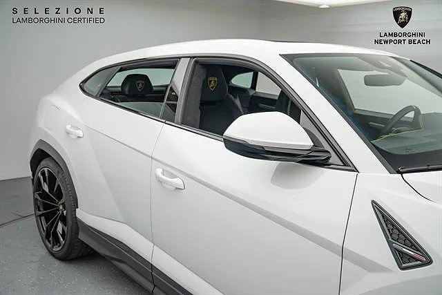 2022 Lamborghini Urus