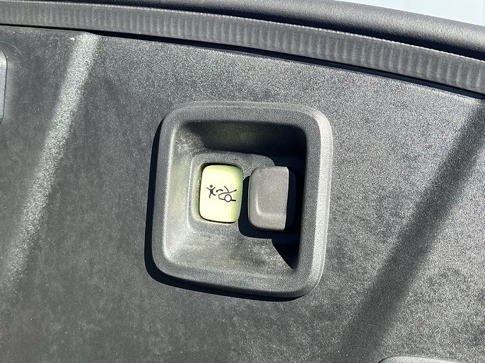 2025 GMC Hummer EV