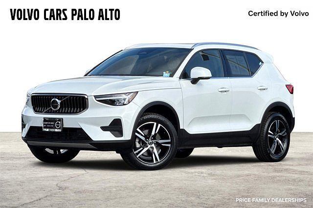 2025 Volvo XC40
