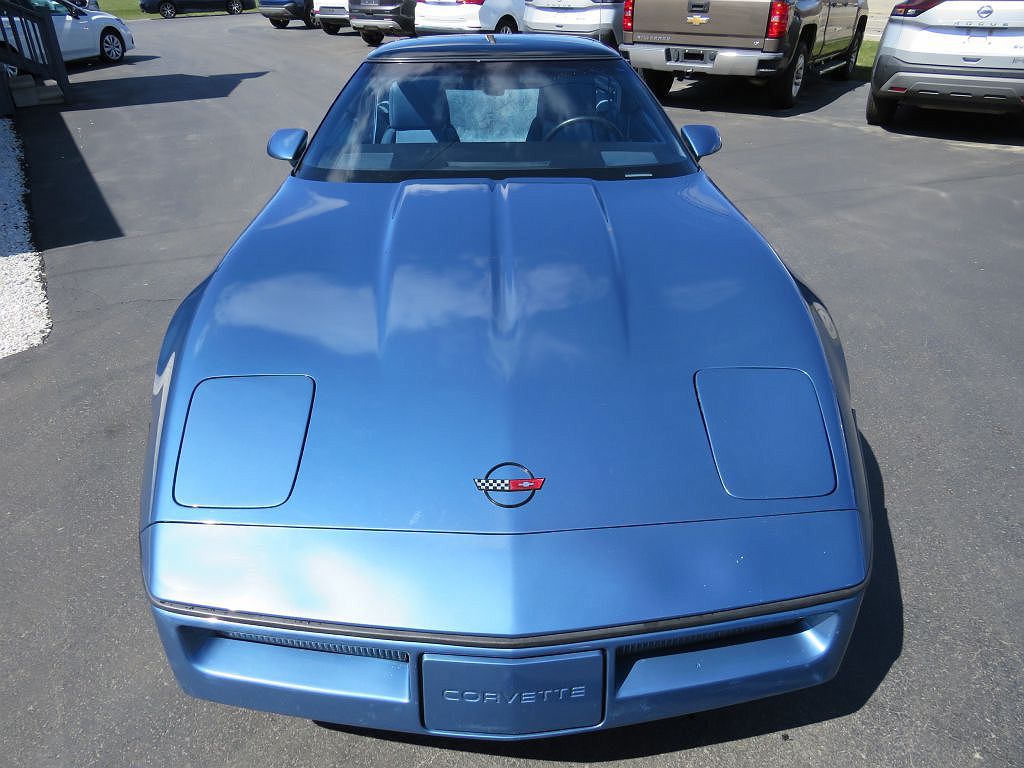 1985 Chevrolet Corvette null image 2