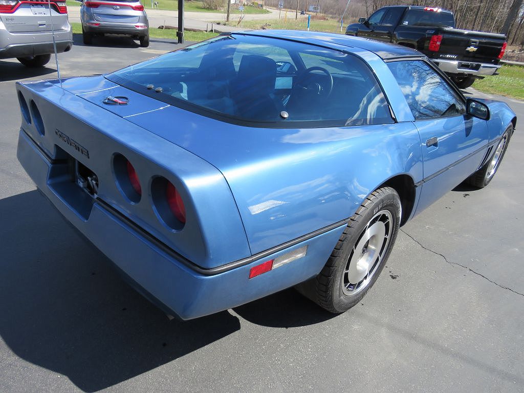 1985 Chevrolet Corvette null image 7