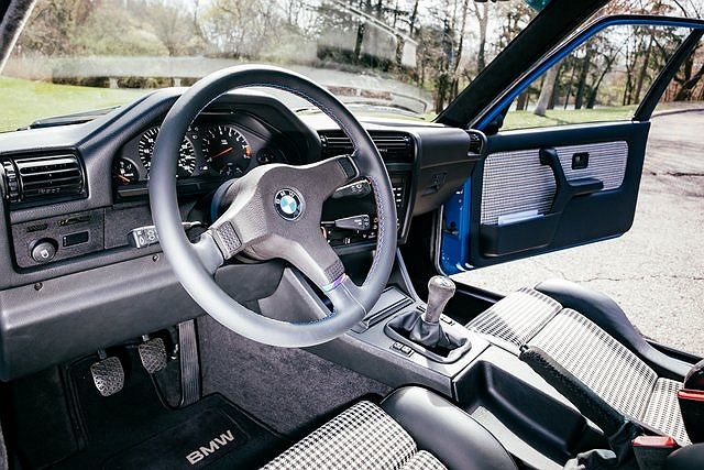 1990 BMW M3 null image 35