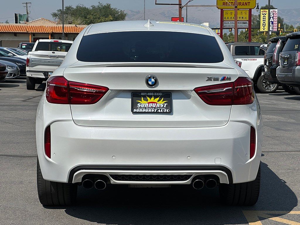 2016 BMW X6 M image 5