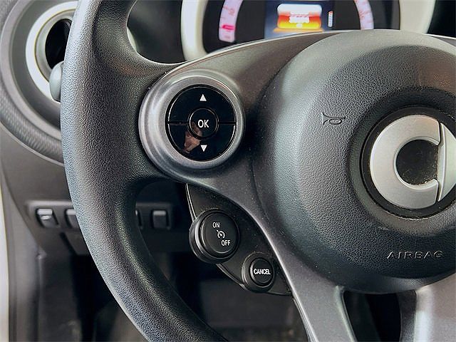 2017 Smart Fortwo Proxy image 12