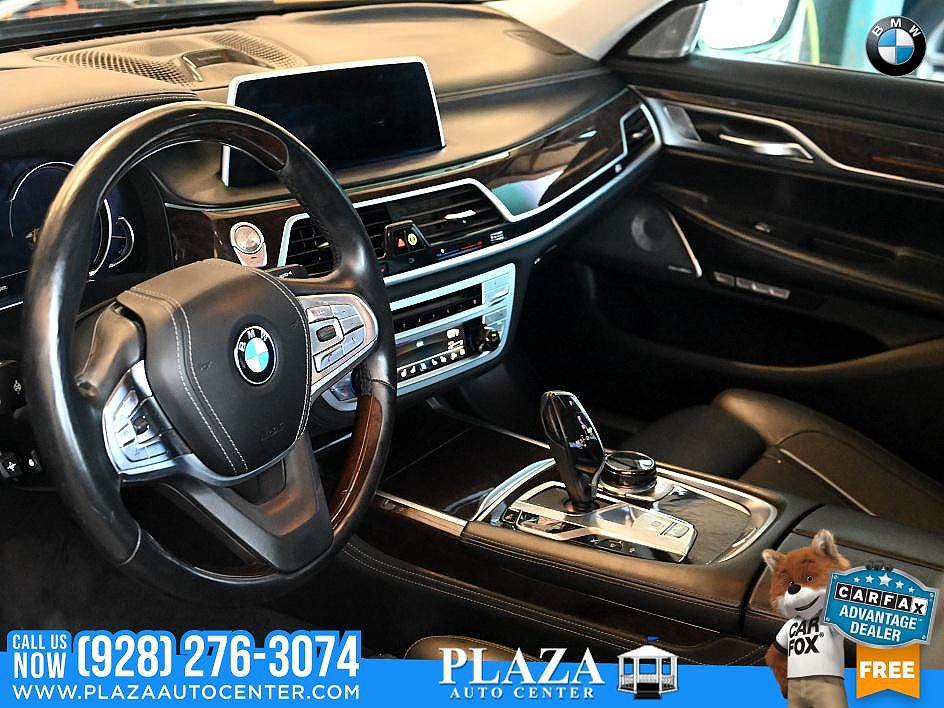 2016 BMW 7 Series 750i xDrive image 3