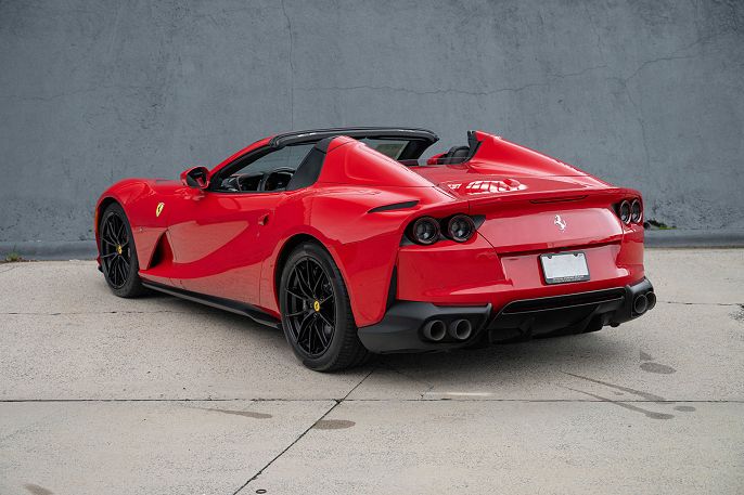 2021 Ferrari 812 GTS