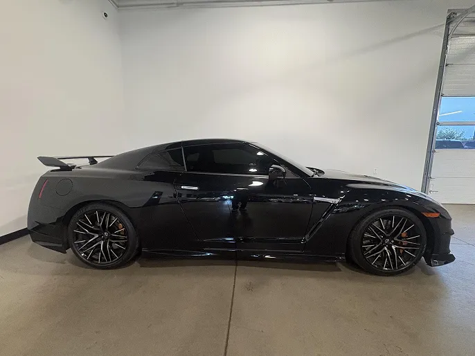 2024 Nissan GT-R