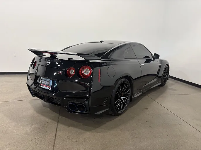2024 Nissan GT-R