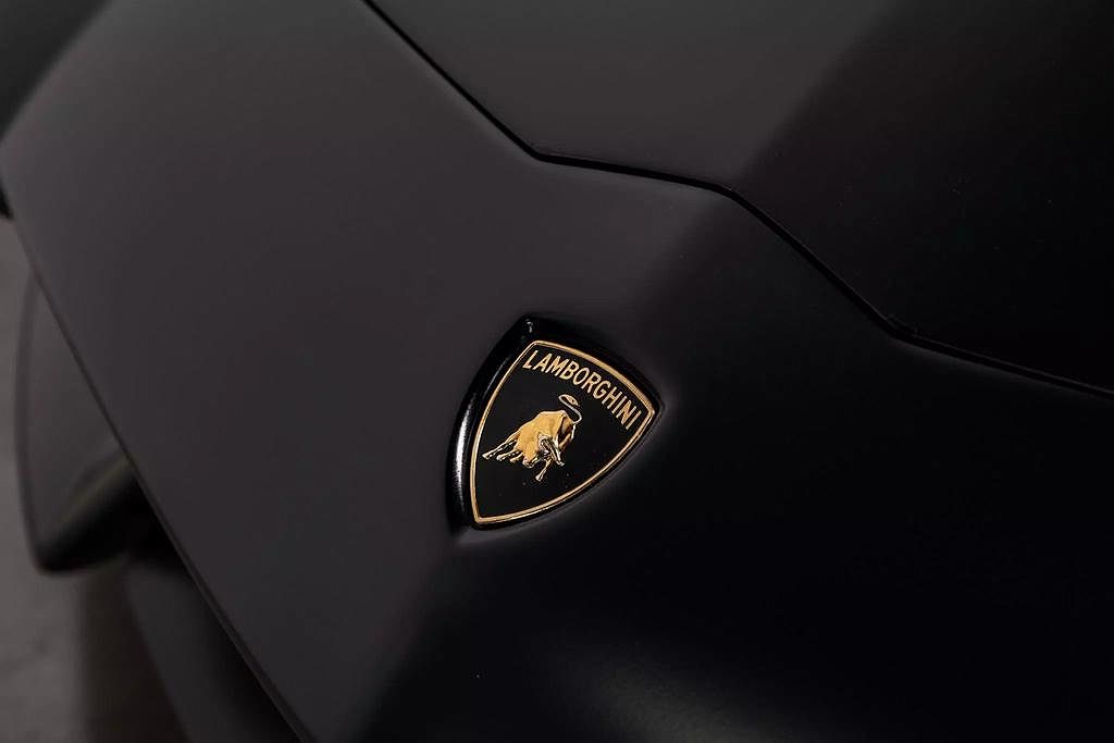 2012 Lamborghini Aventador LP700 image 19