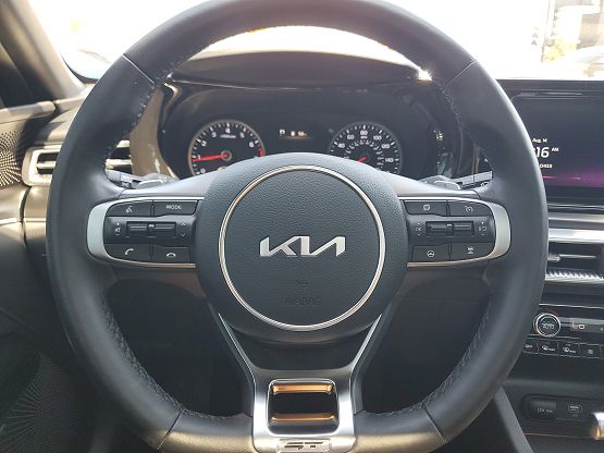 2024 Kia K5 GT photo 8