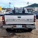 2004 Chevrolet Silverado 1500 Work Truck image 4