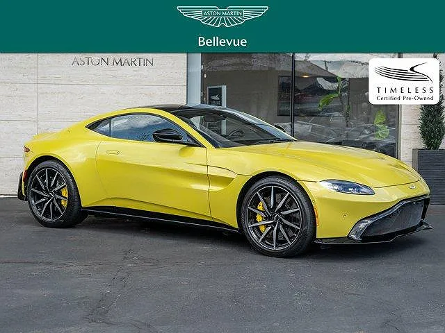 2019 Aston Martin V8 Vantage Base image 0