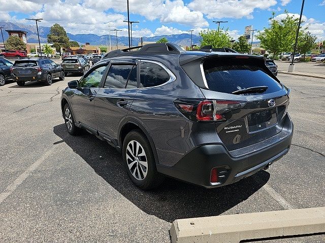 2022 Subaru Outback Premium image 4