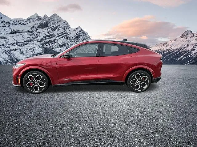 2022 Ford Mustang Mach-E