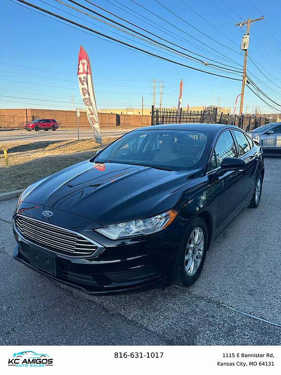 2018 Ford Fusion S image 1