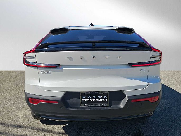 2023 Volvo C40