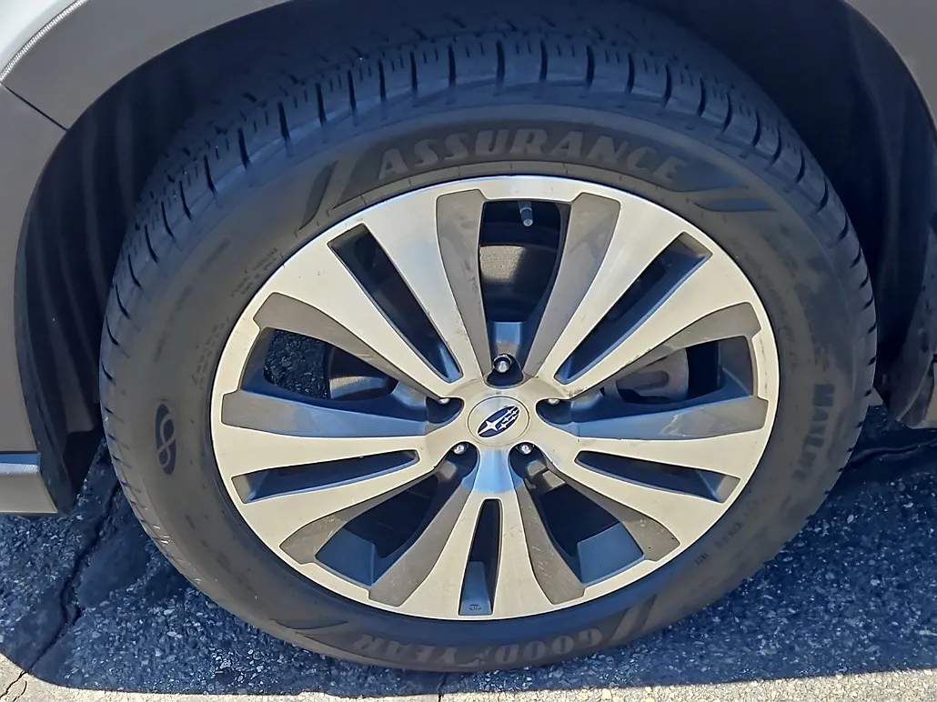 2019 Subaru Ascent Limited image 3