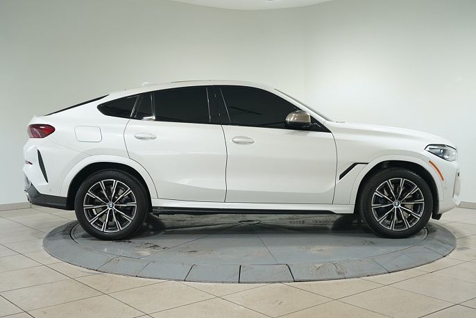 2021 BMW X6