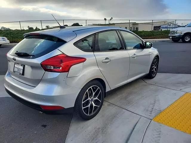2017 Ford Focus SEL image 4
