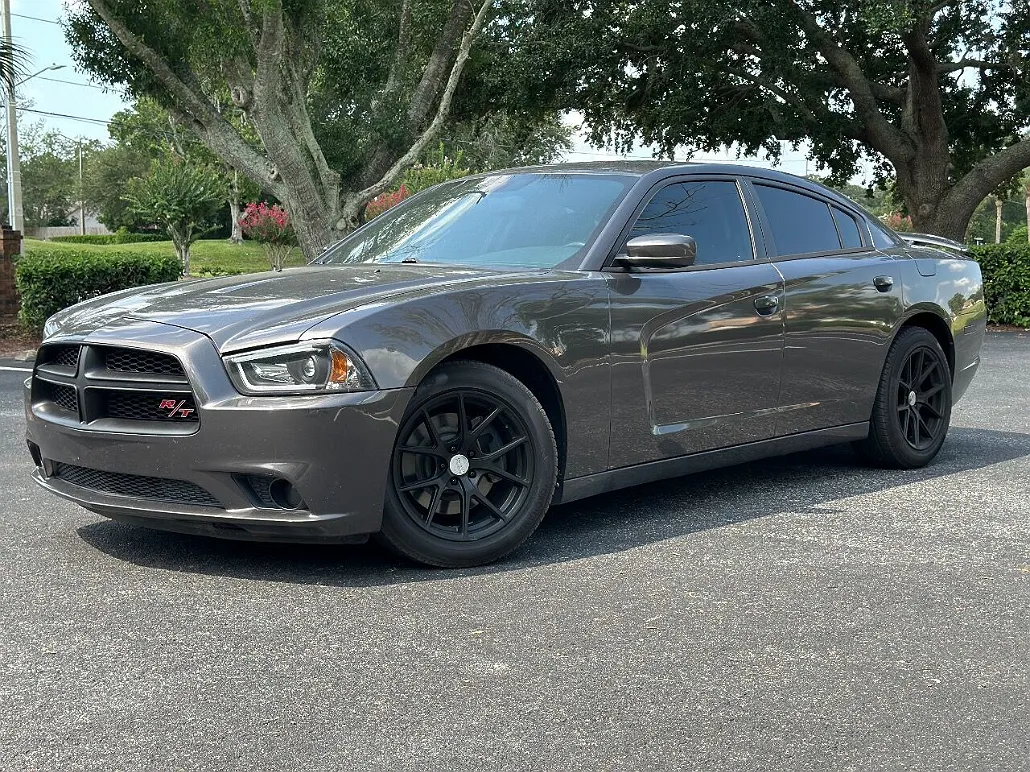 2014 Dodge Charger R/T image 1