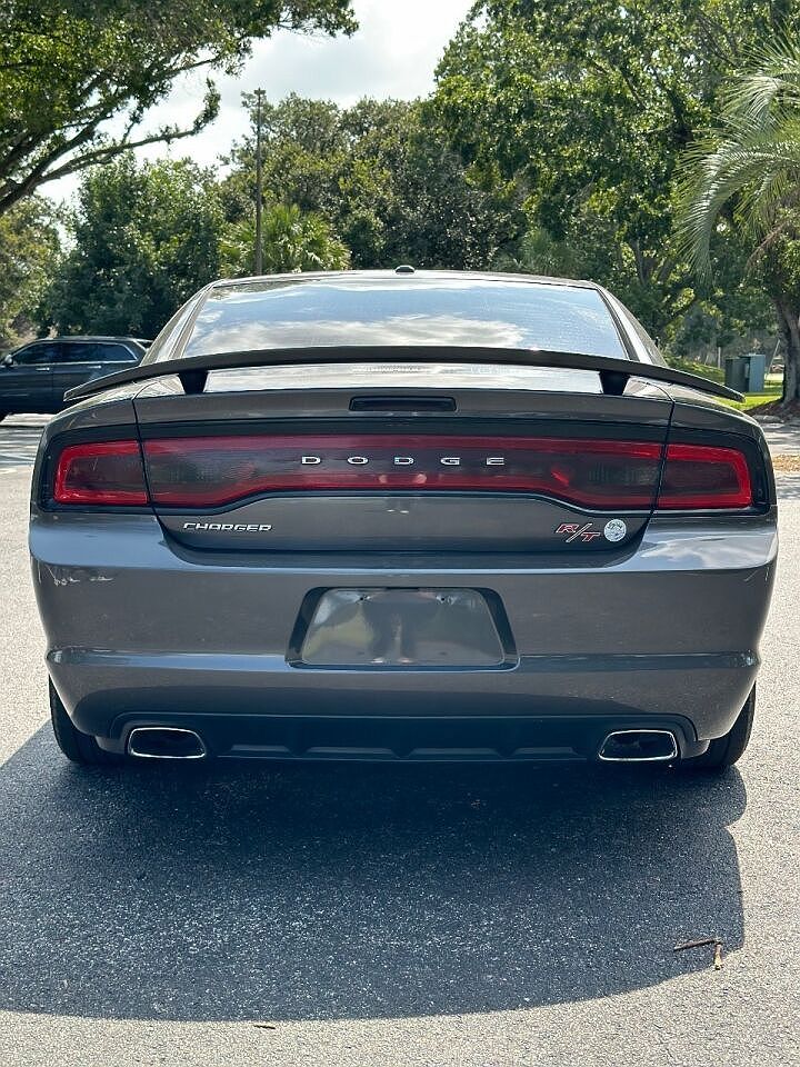 2014 Dodge Charger R/T image 4