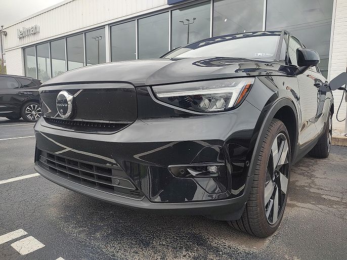 2024 Volvo C40