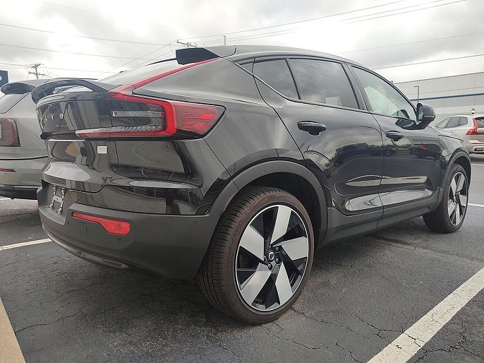 2024 Volvo C40