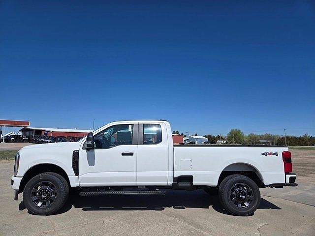 2025 Ford F-350