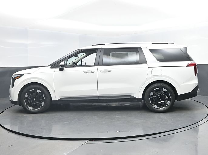 2025 Kia Carnival