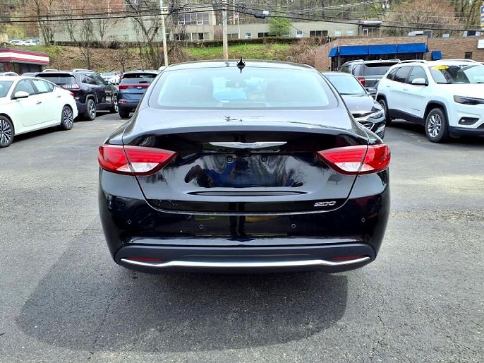 2015 Chrysler 200