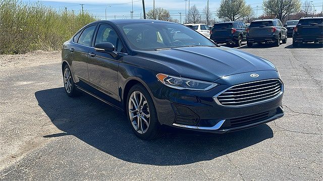 2020 Ford Fusion SEL image 1