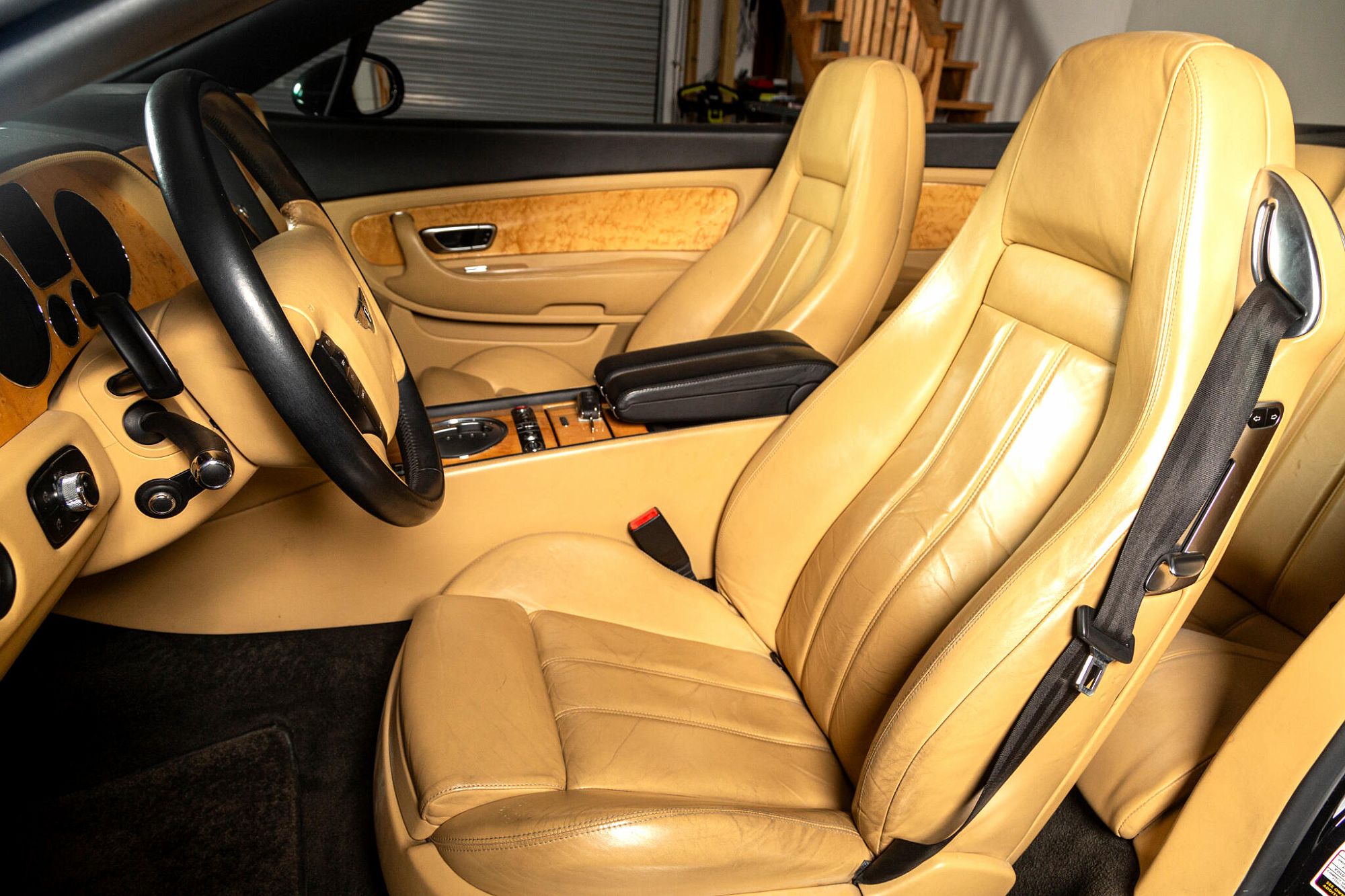2008 Bentley Continental GTC image 3