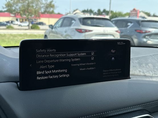 2025 Mazda CX-5 2.5 S Preferred photo 11