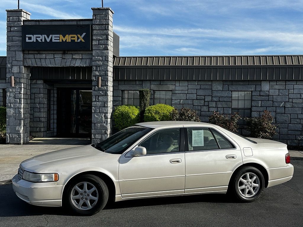 2001 Cadillac Seville SLS image 0