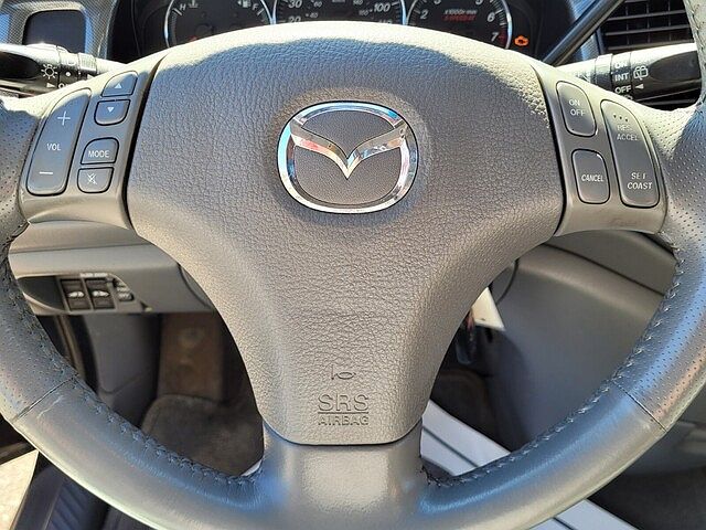 2004 Mazda MPV null image 18