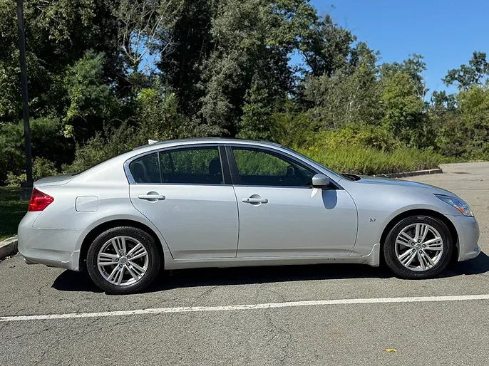 2015 Infiniti Q40