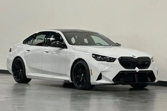 2025 BMW M5